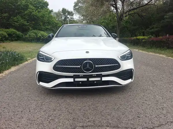 Mercedes-Benz C-Class 2024