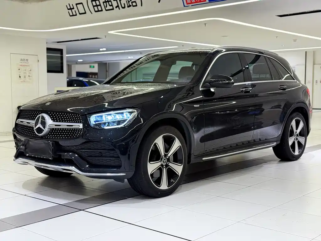 Mercedes-Benz GLC 2023