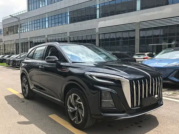 Hongqi HS3 PHEV 2025