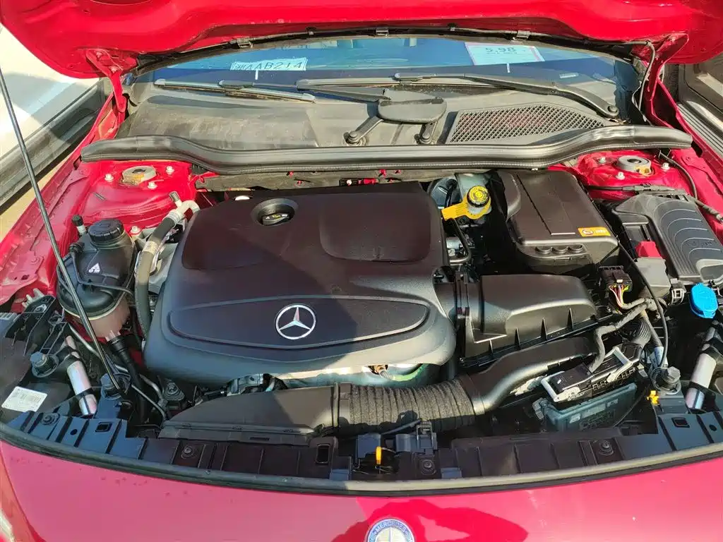 Mercedes-Benz GLA 2015 — фото 17