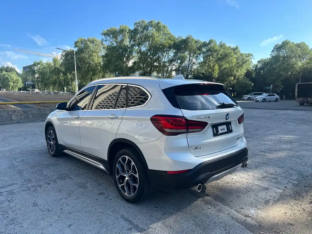 BMW X1 2022 — фото 8