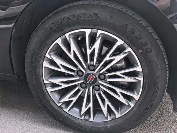 Hongqi H5 2023