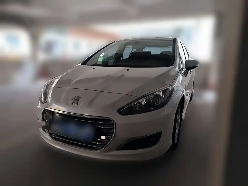 Peugeot 308 2016 — фото 2