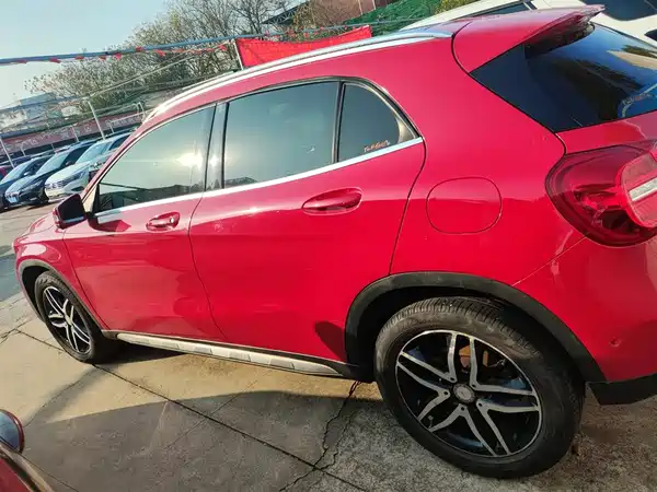 Mercedes-Benz GLA 2015