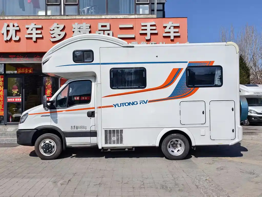 IVECO Ousheng 2023 — фото 4