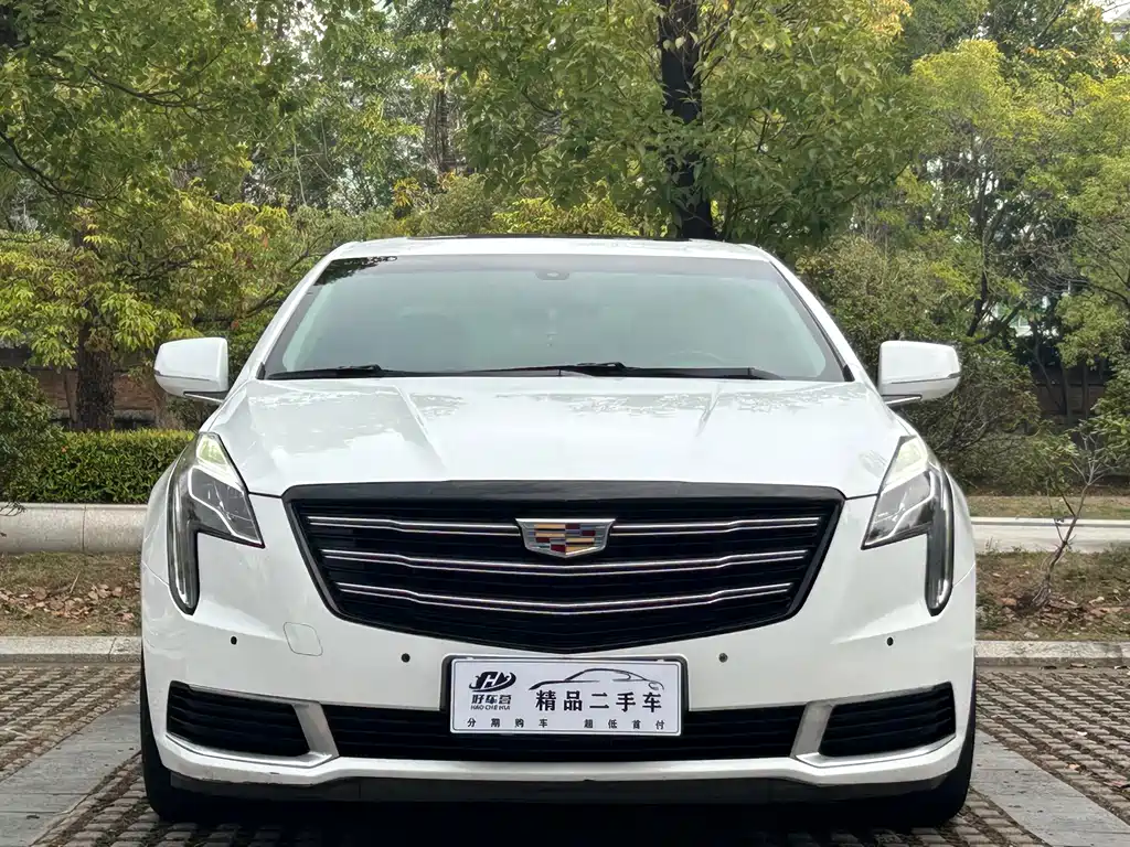 Cadillac XTS 2018 — фото 2