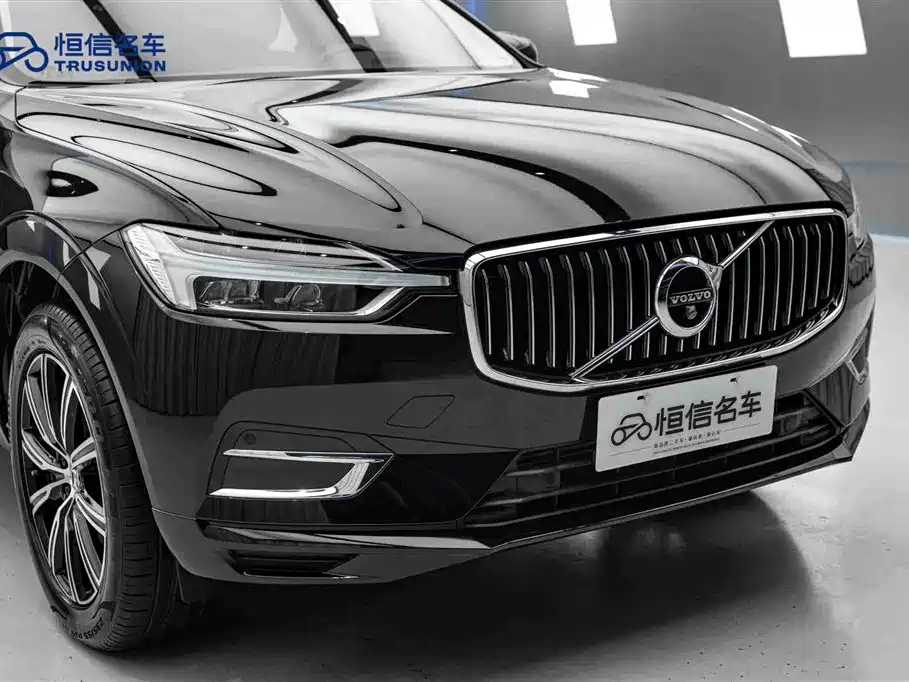 Volvo XC60 2019 — фото 9