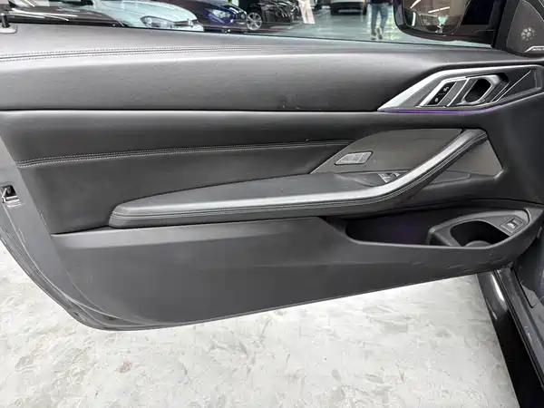 BMW M4 2022