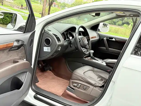 Audi Q7 2014
