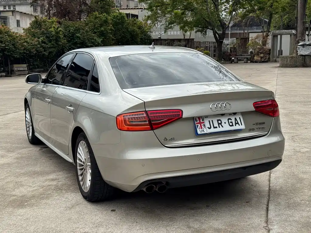 Audi A4L 2015 — фото 10