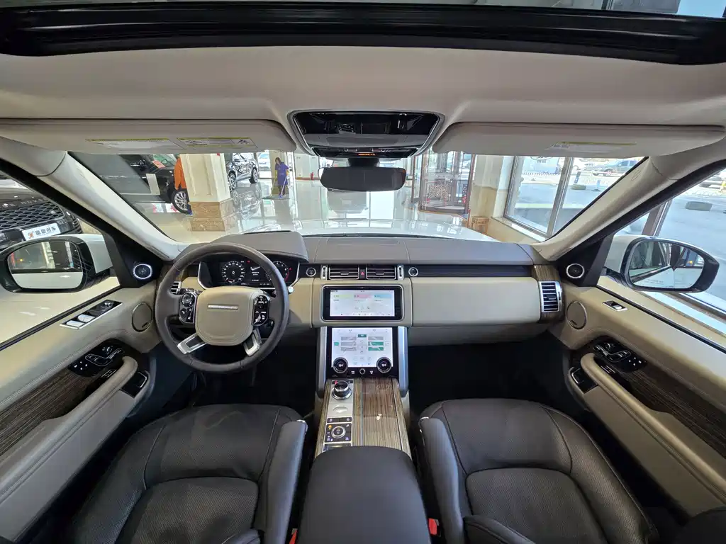 Land Rover Range Rover 2019 — фото 17