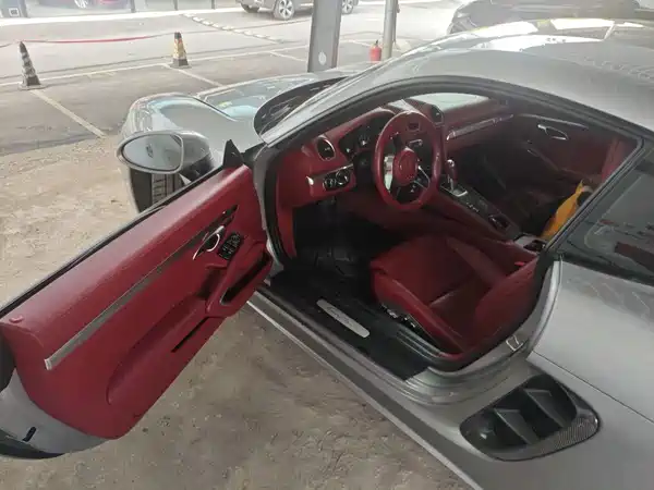 Porsche 718 2021