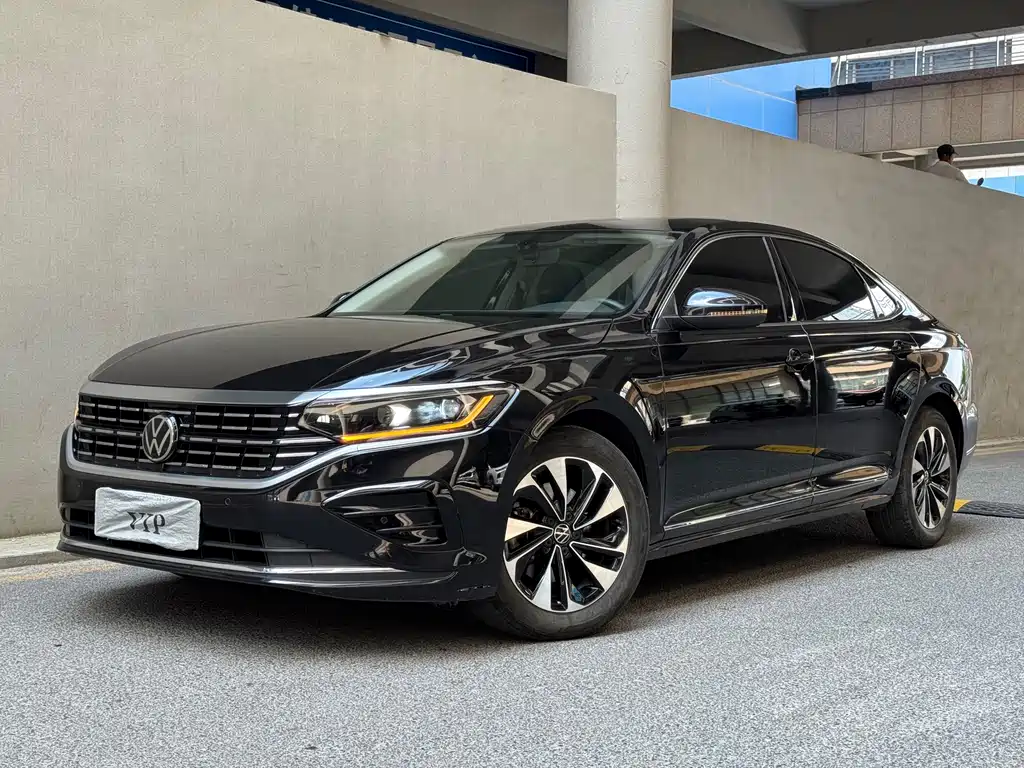Volkswagen Passat 2023