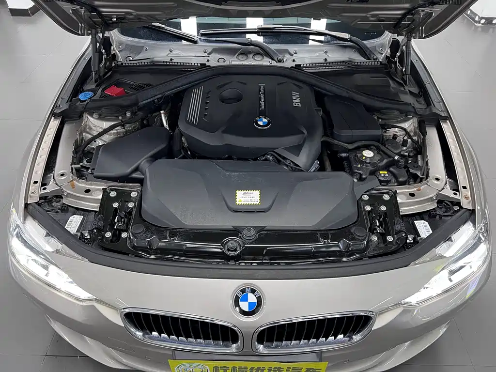 BMW 3 Series 2016 — фото 43
