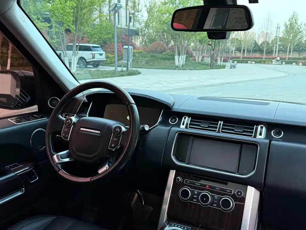 Land Rover Range Rover 2014 — фото 17