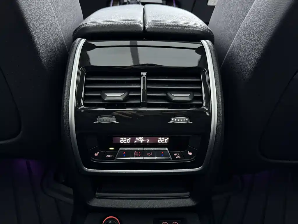 BMW X7 2022 — фото 10