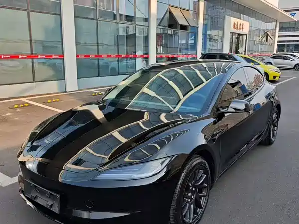 Tesla Model 3 2026