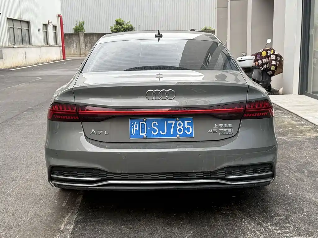 Audi A7L 2024 — фото 8