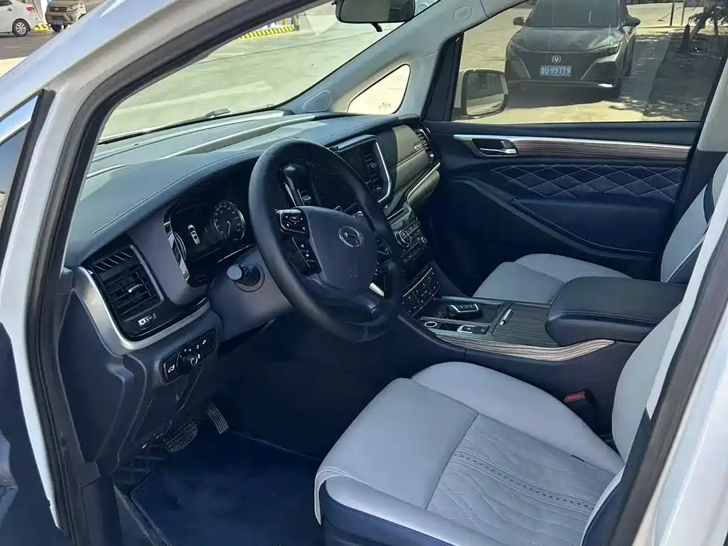 GAC Motor Trumpchi M8 2020 — фото 4