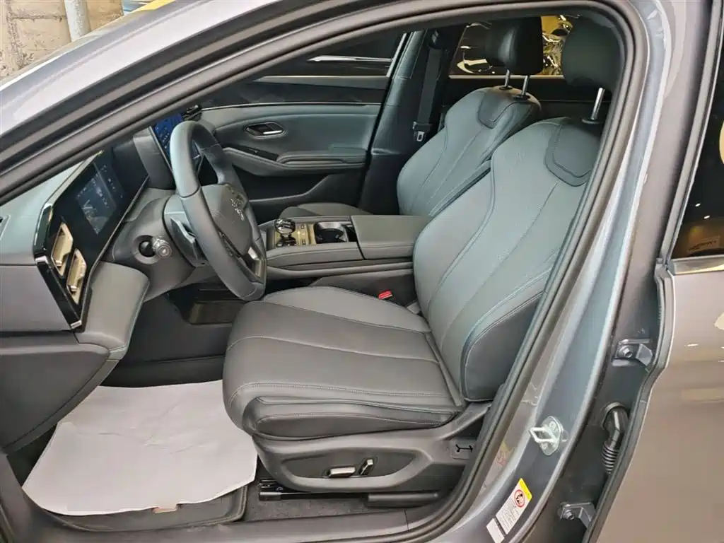 BYD Qin L 2025 — фото 15