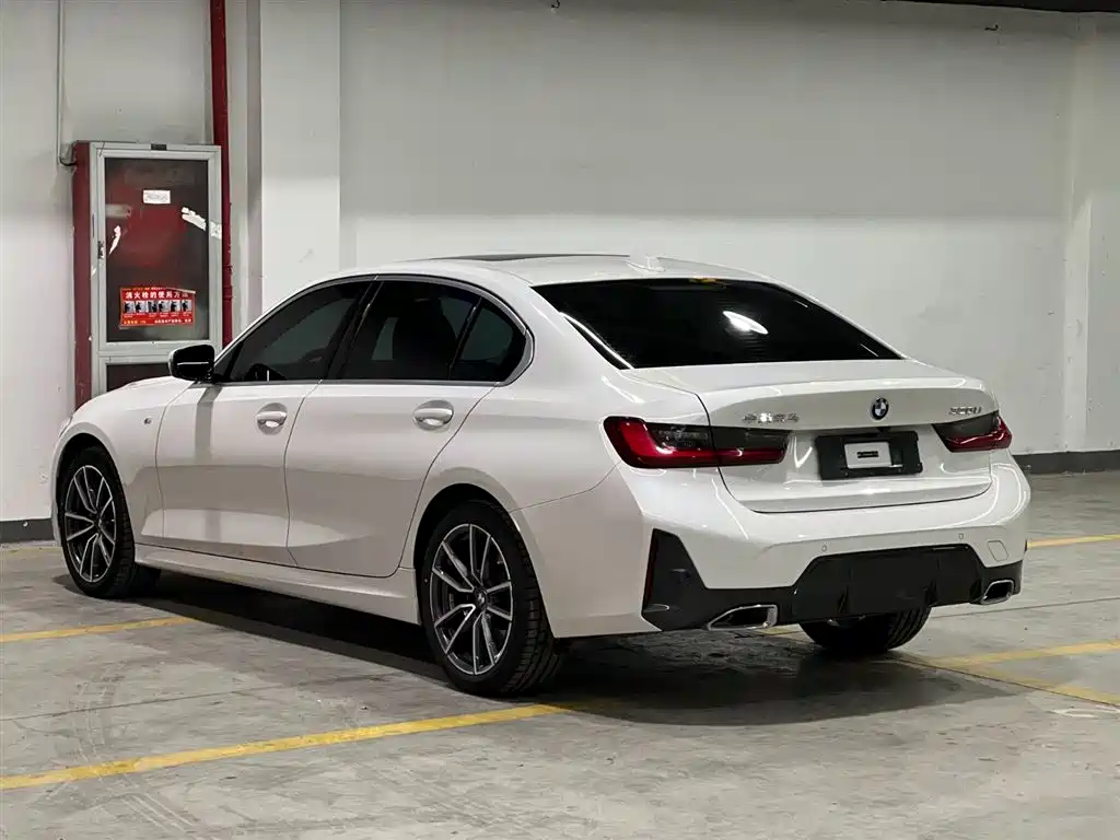 BMW 3 Series 2023