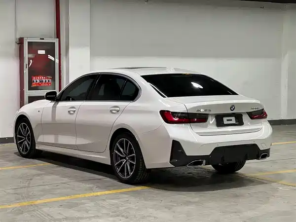 BMW 3 Series 2023