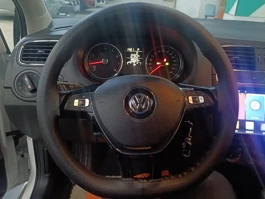 Volkswagen Polo 2018 — фото 15