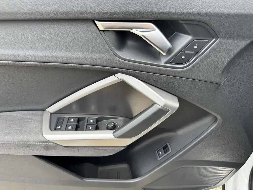 Audi Q3 2022 — фото 25
