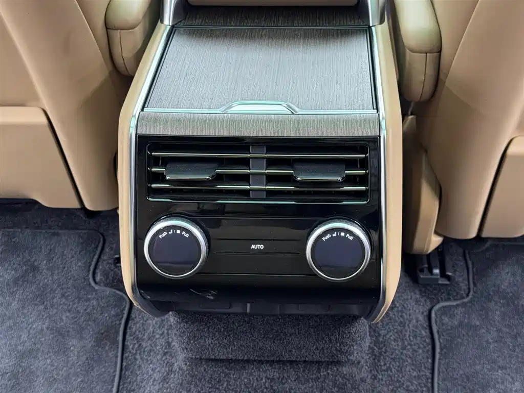 Land Rover Range Rover 2025 — фото 12