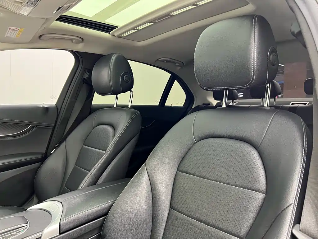 Mercedes-Benz C-Class 2019 — фото 11