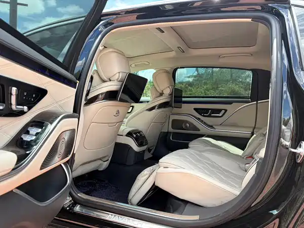 Mercedes-Benz Maybach S-Class 2023