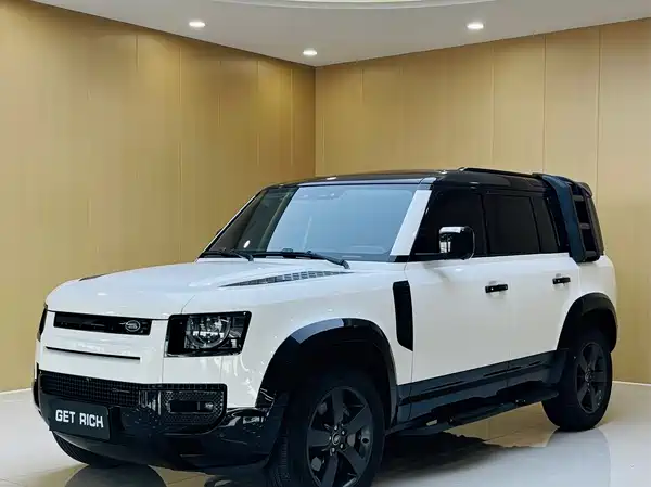 Land Rover Defender 2022