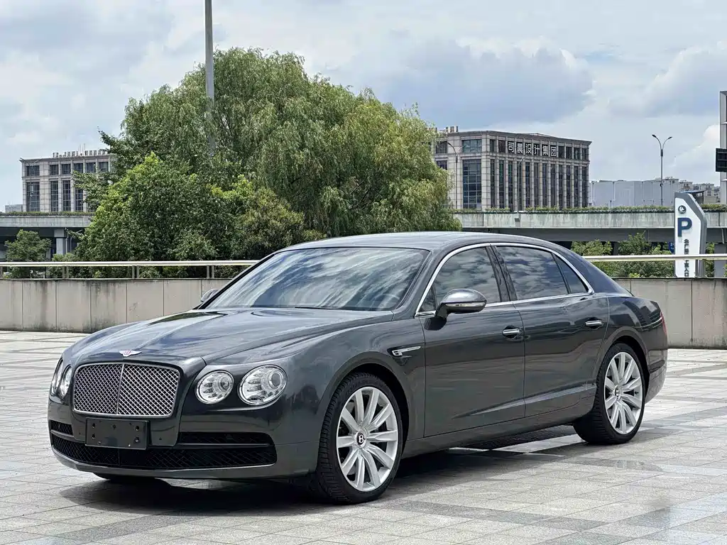Bentley Flying Spur 2017 — фото 1