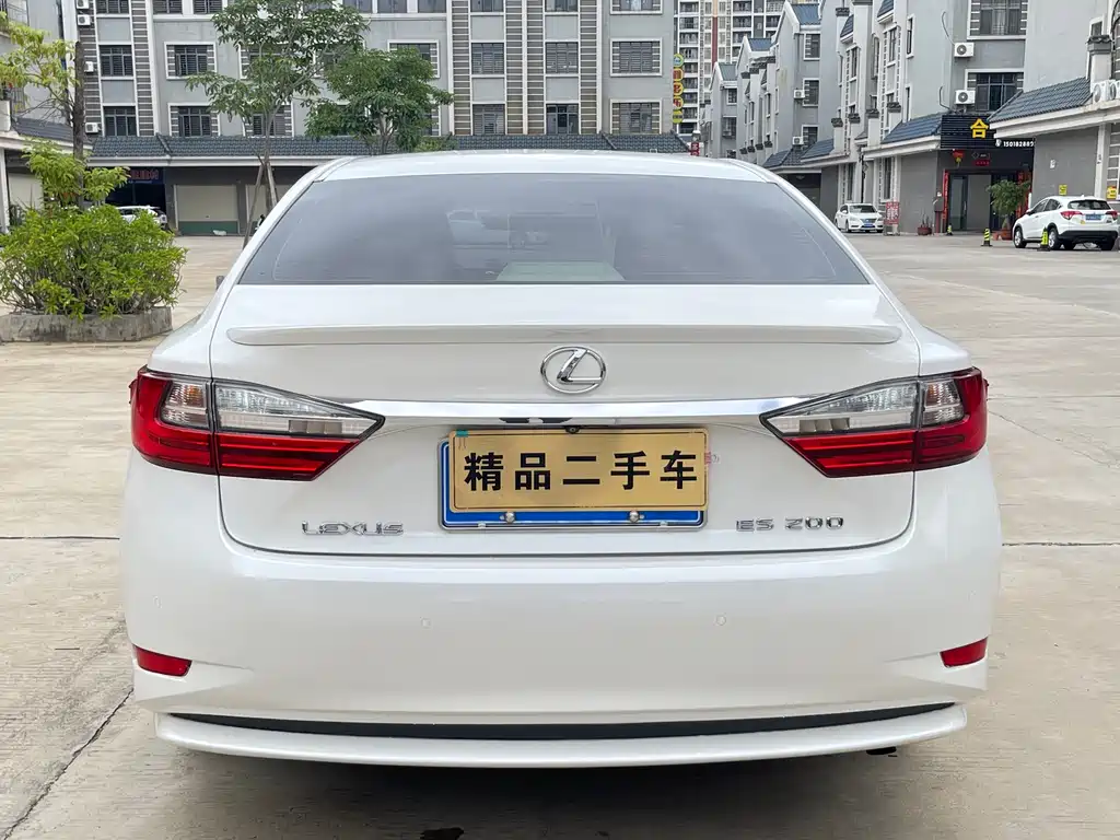 Lexus ES 2016 — фото 5