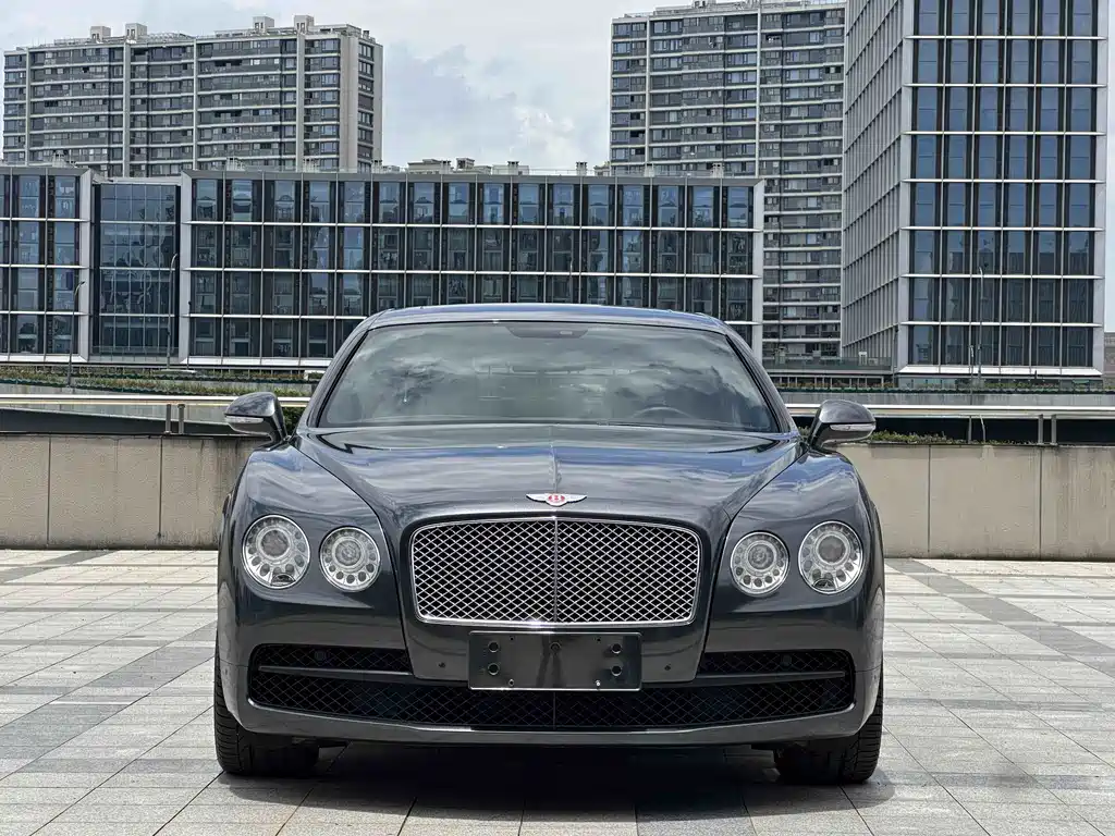 Bentley Flying Spur 2017 — фото 2