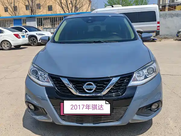 Nissan Tiida 2016