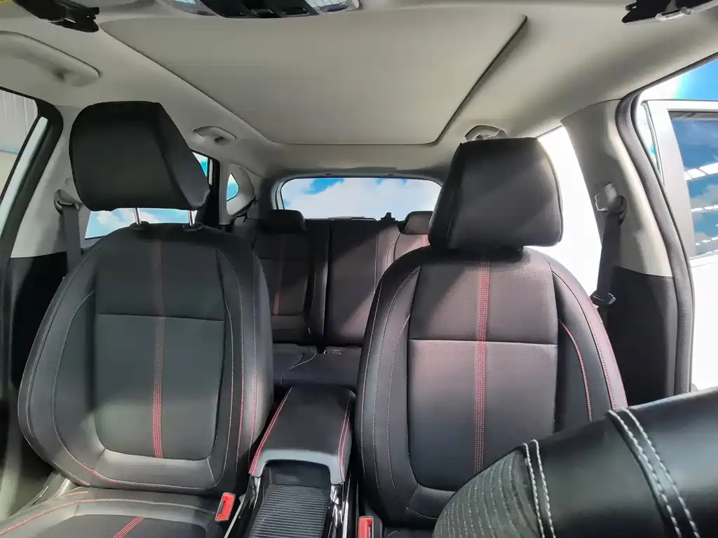 Kia KX3 2022 — фото 13