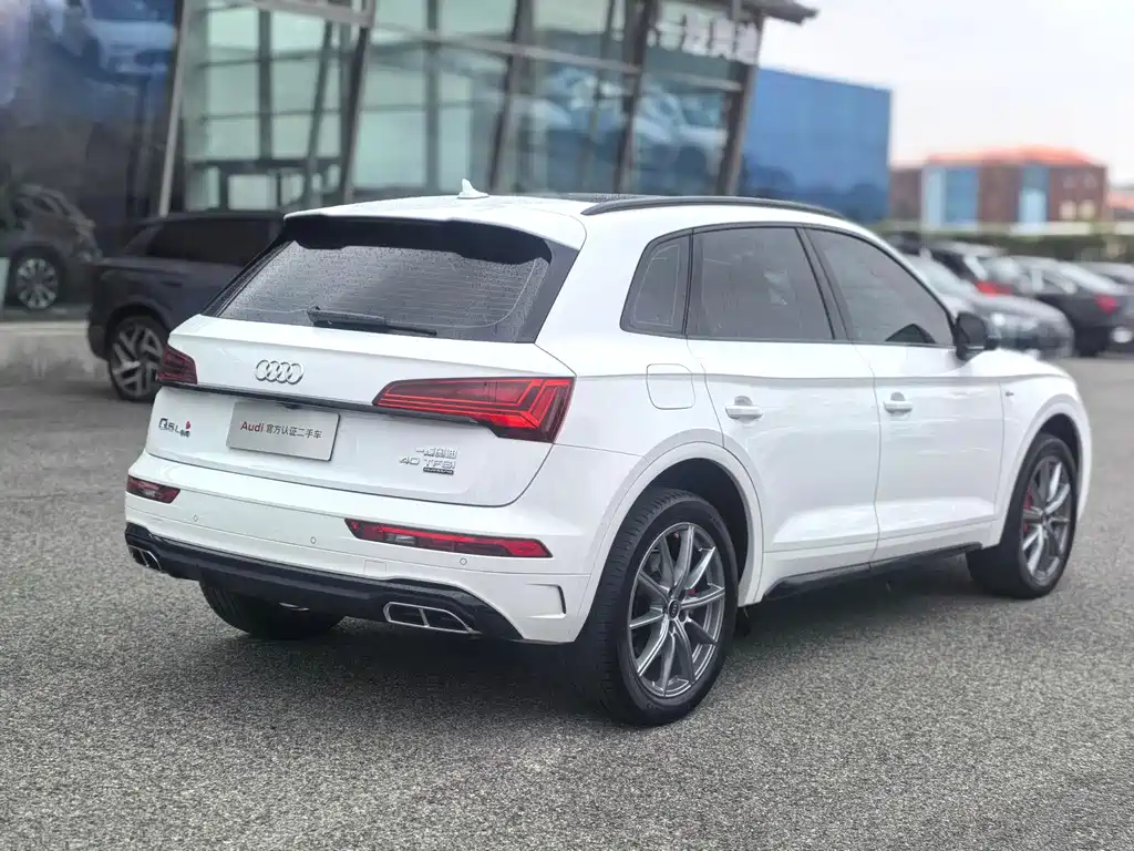Audi Q5L 2024 — фото 4