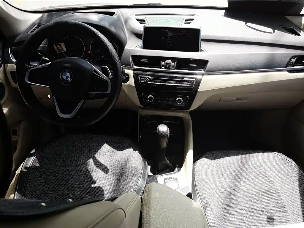BMW X1 2016 — фото 10