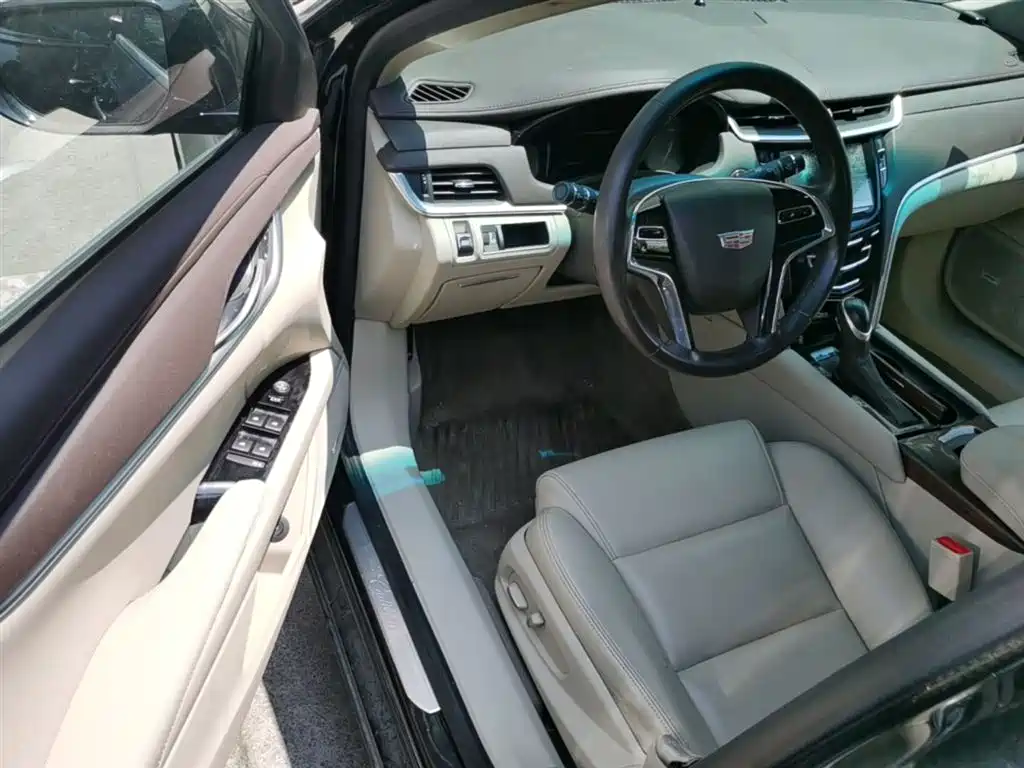 Cadillac XTS 2017 — фото 16
