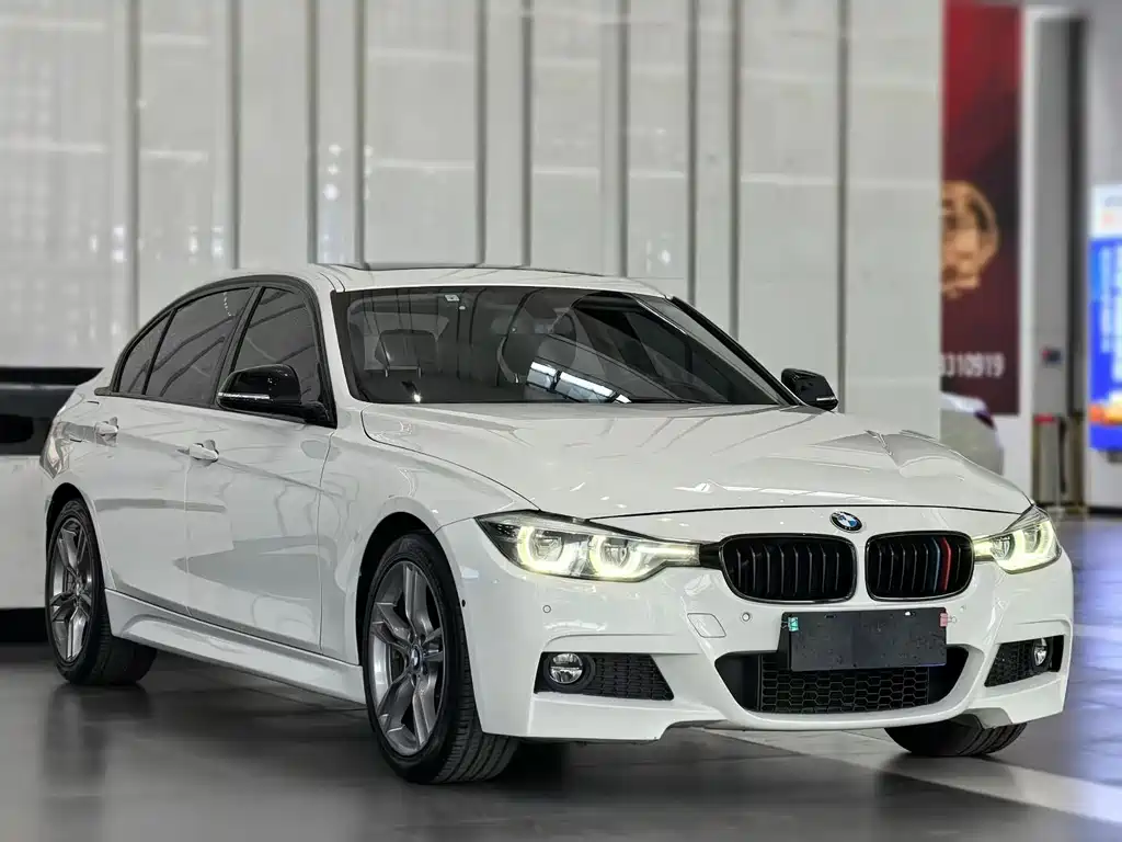 BMW 3 Series 2018 — фото 3