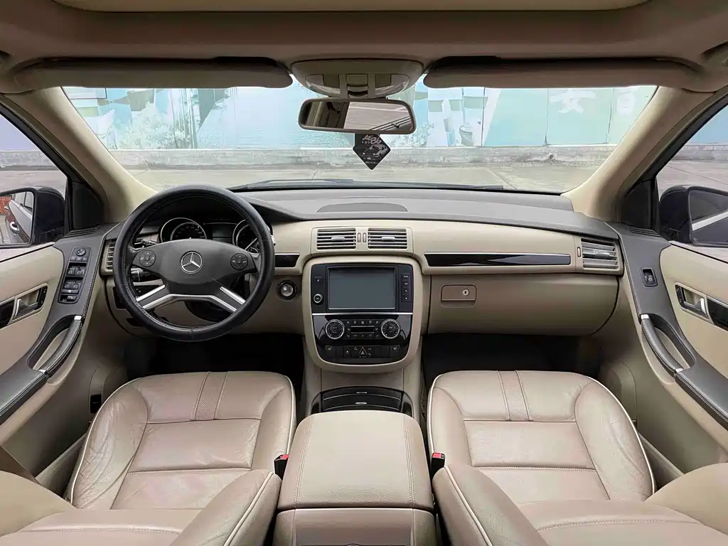 Mercedes-Benz R-Class 2015 — фото 15