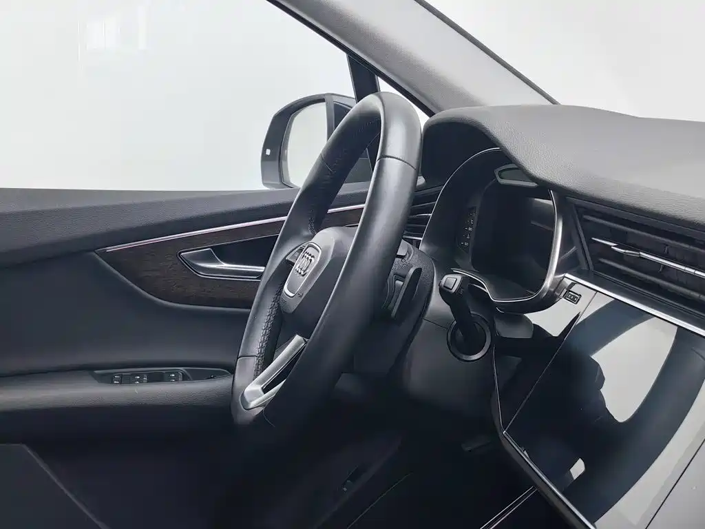 Audi Q7 2021 — фото 22