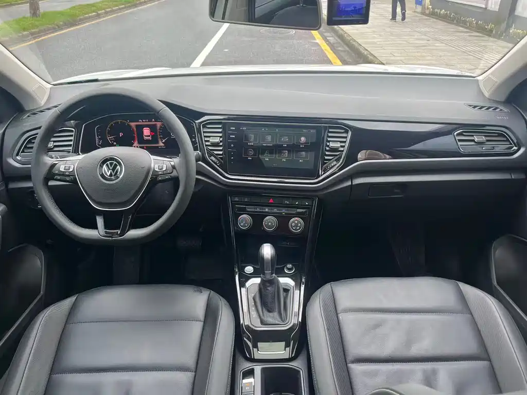 Volkswagen T-Roc 2022 — фото 10