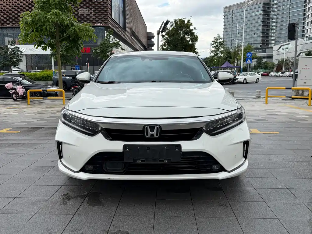 Honda Inspire 2022 — фото 2