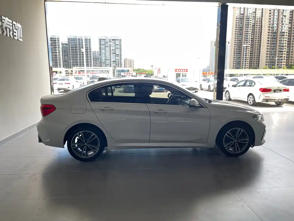 BMW 1 Series 2022