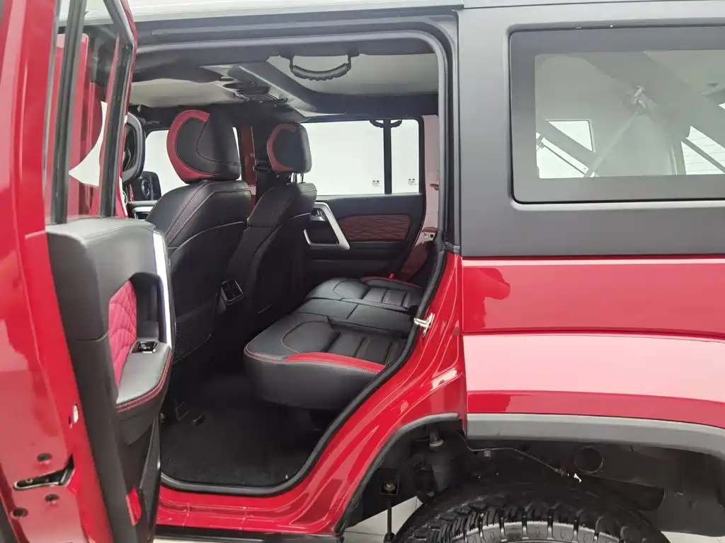BAIC BJ40 2023 — фото 15