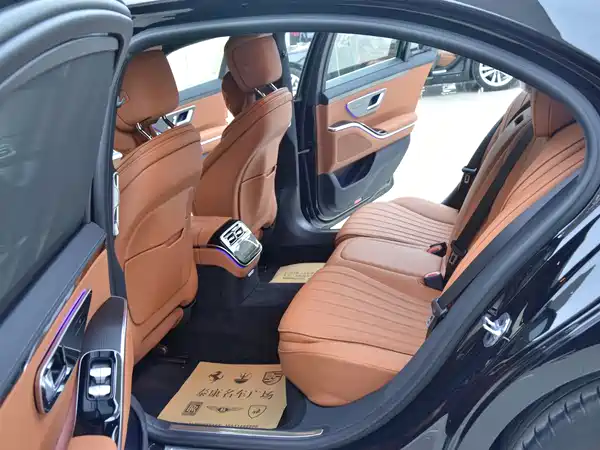 Mercedes-Benz S-Class 2024