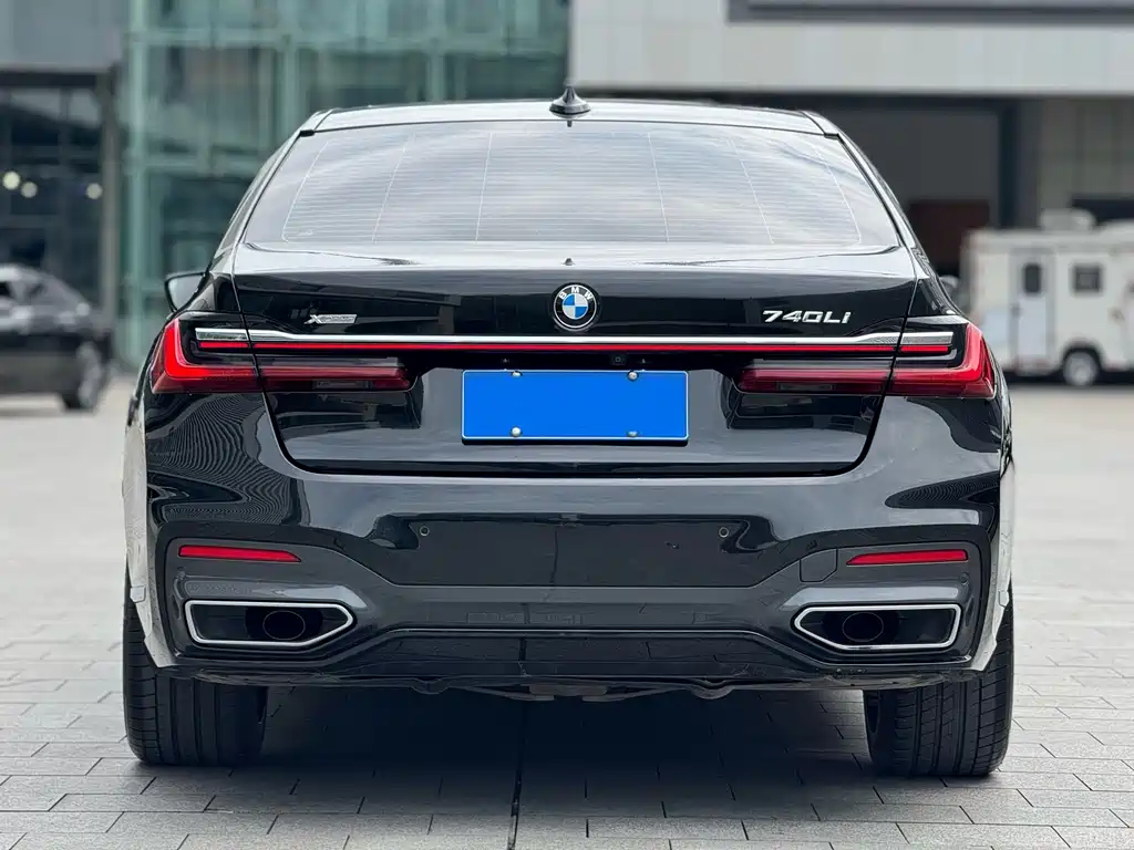 BMW 7 Series 2020 — фото 17