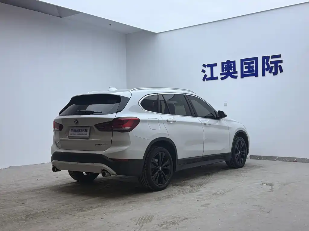 BMW X1 2023 — фото 18